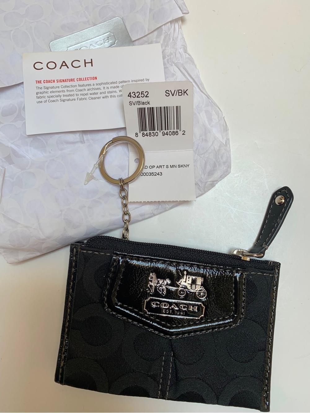 BNWT-Vintage Coach Black Patent Leather and Fabric Logo Coin/Keychain Pouch